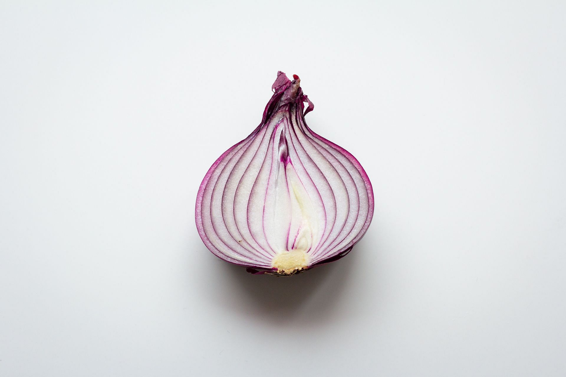 Onion (Image via Unsplash/K8)