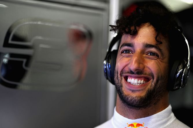 "Gee Gee Gee Oi Oi Oi" - Daniel Ricciardo's hilarious post-qualifying team radio after 2017 F1 US GP