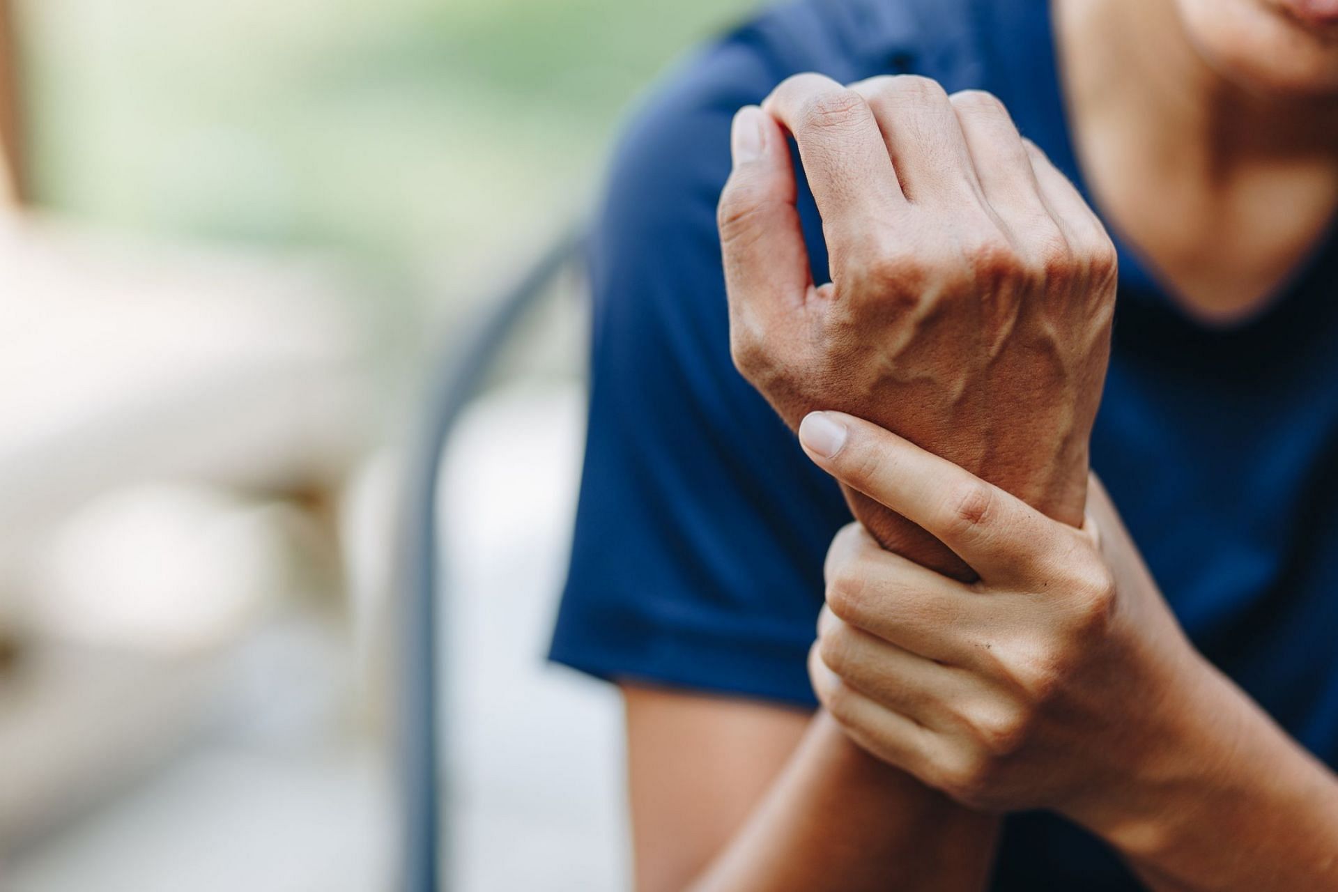 Wrist injuries (Image via Getty Images/Anut21ng)