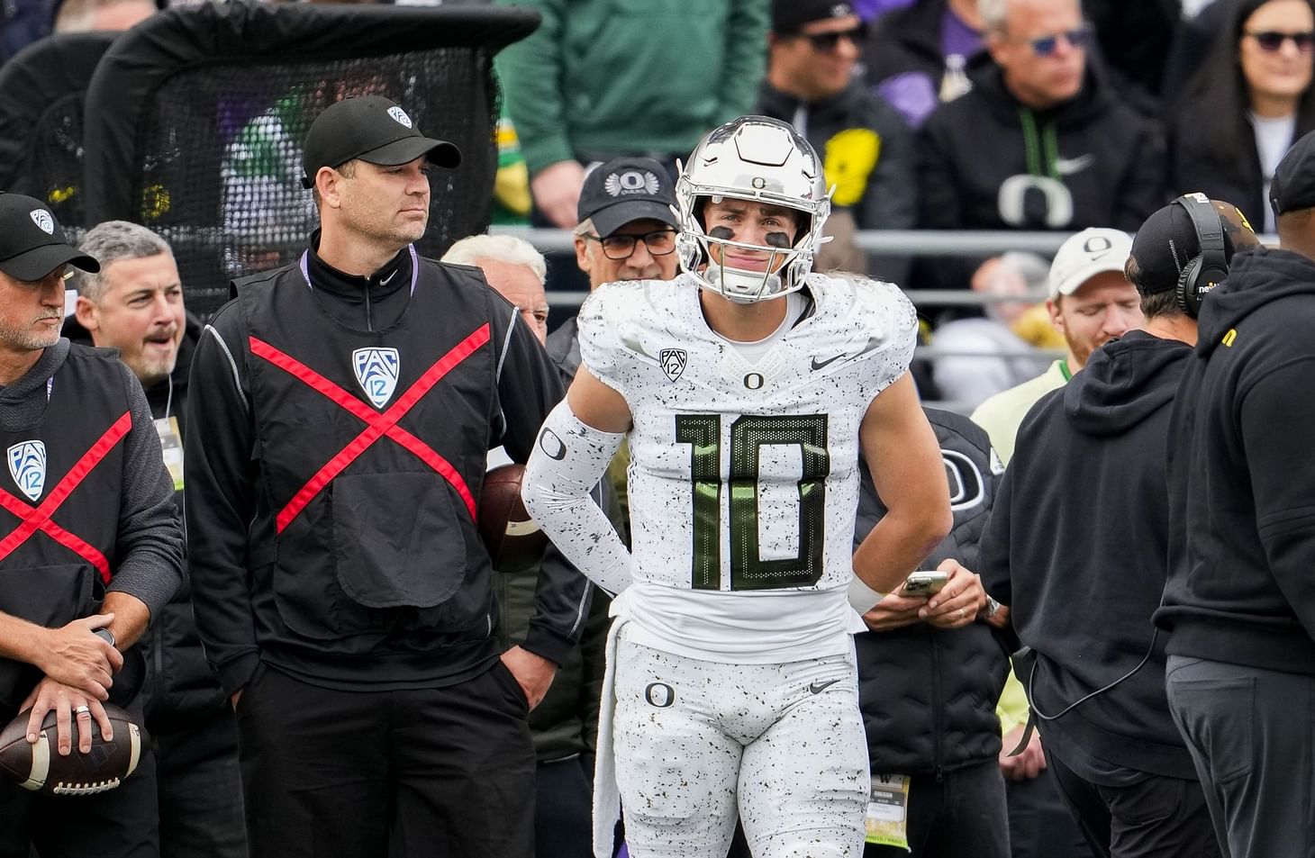 Who are the Oregon vs Washington State game announcers today on ABC