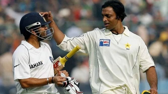 There have been times when Sachin Tendulkar has played Shoaib Akhtar like a spinner: S Sreesanth makes bold claim