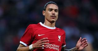 Darwin Nunez sends message to Liverpool fans after hilarious open goal miss against Toulouse