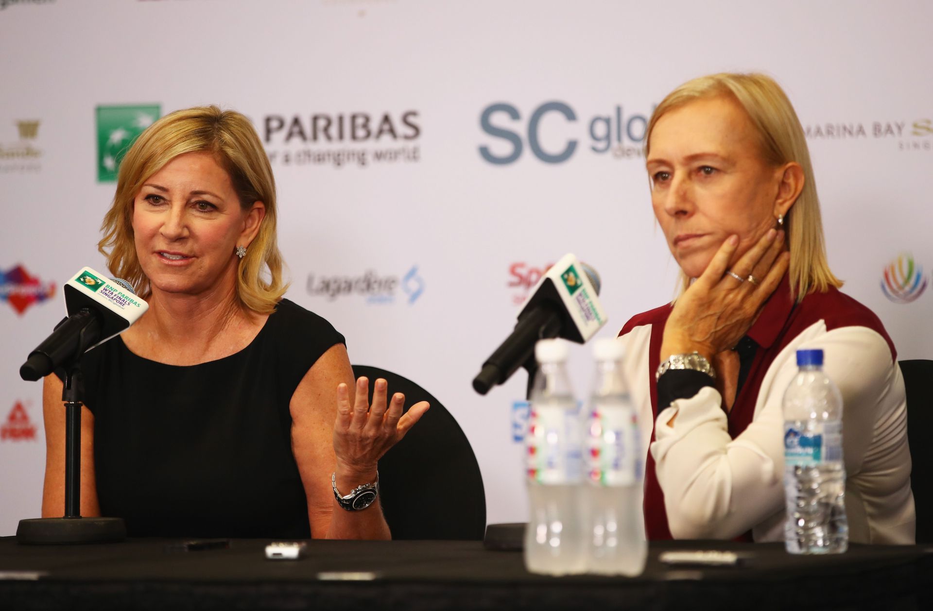 Chris Evert and Martina Navratilova at a press conference.