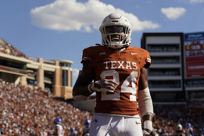 Longhorn nation joins Texas Fight Rally & Parade, a 1916 tradition, to prepare for the Red River Showdown [PHOTOS]