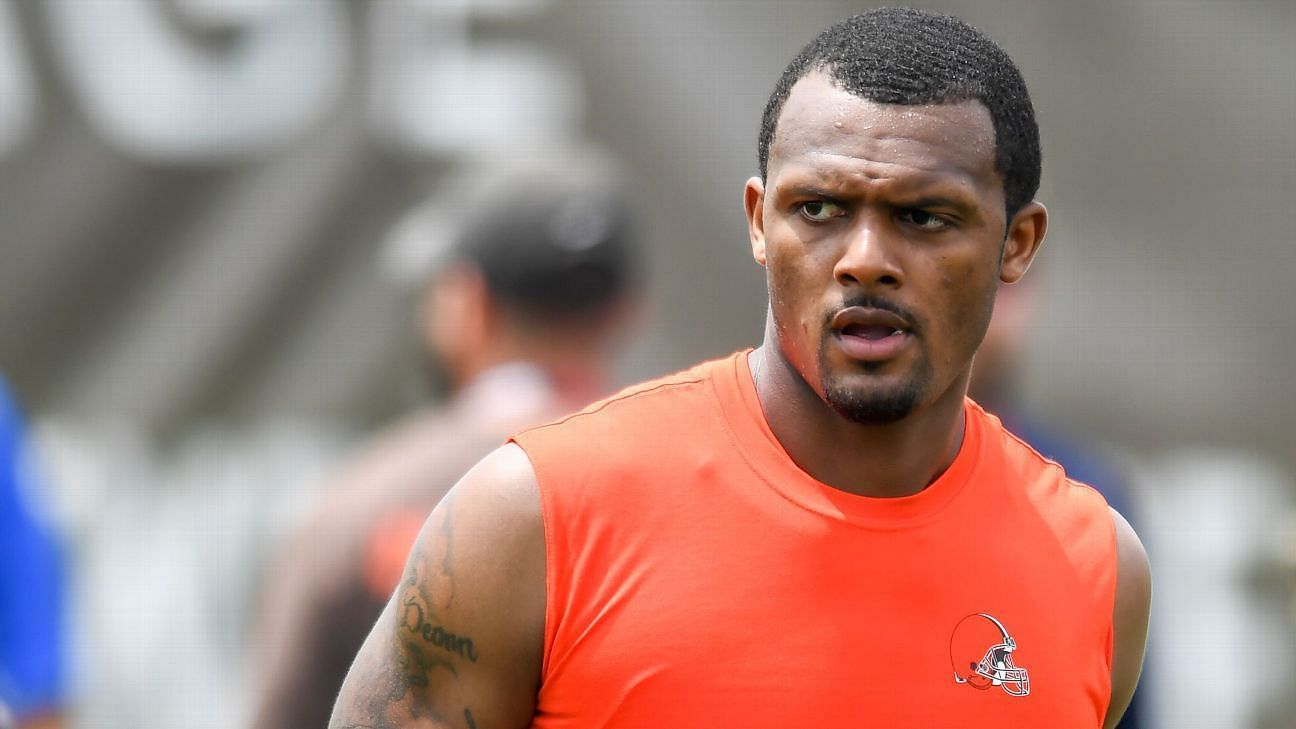 NFL Network Insider Ian Rapoport: Cleveland Browns quarterback Deshaun  Watson inactive vs. BaltimoreRavens, quarterback Dorian Thompson-Robinson  will start for Browns