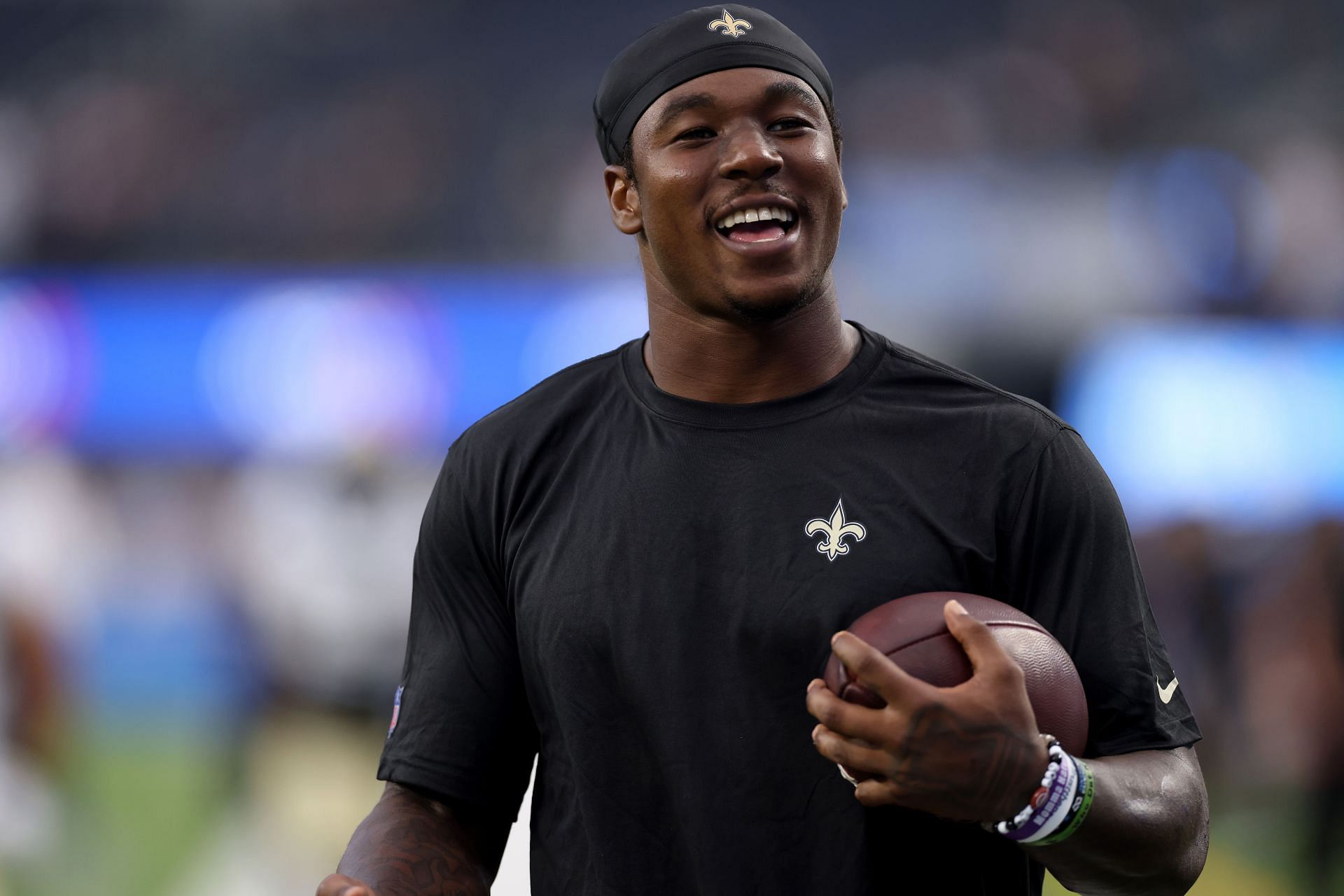 Saints Injury Update: RB Jamaal Williams Headed To Locker Room - Sports  Illustrated New Orleans Saints News, Analysis and More