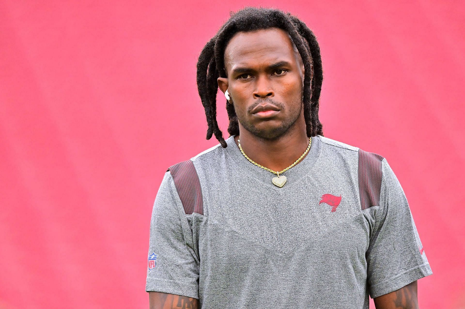 Is Julio Jones playing tonight vs. Dolphins? Eagles WR