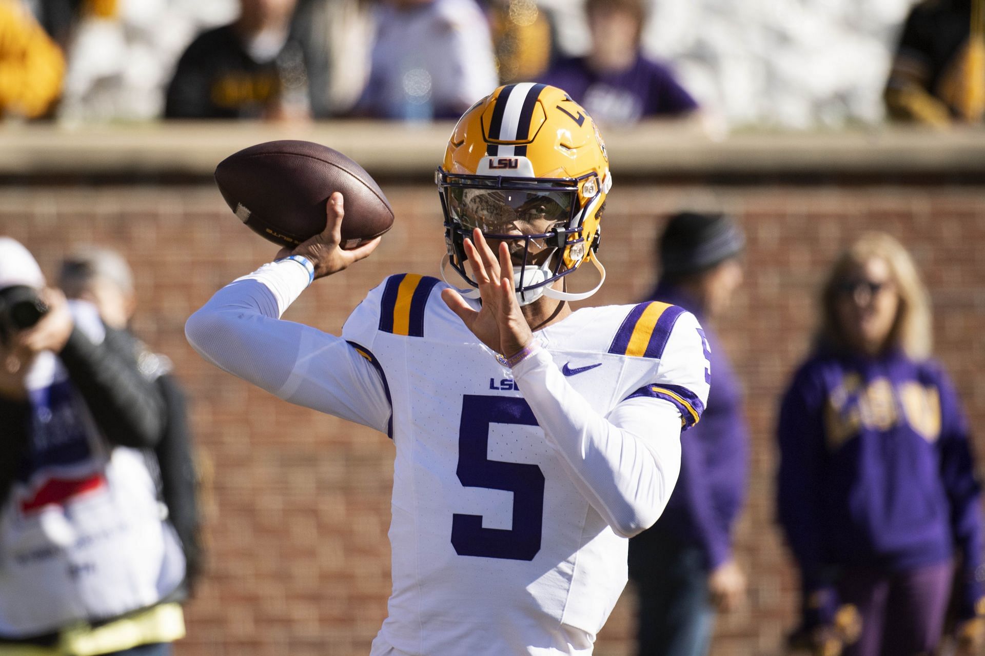 Jayden Daniels injury update Latest on LSU QB for Week 7