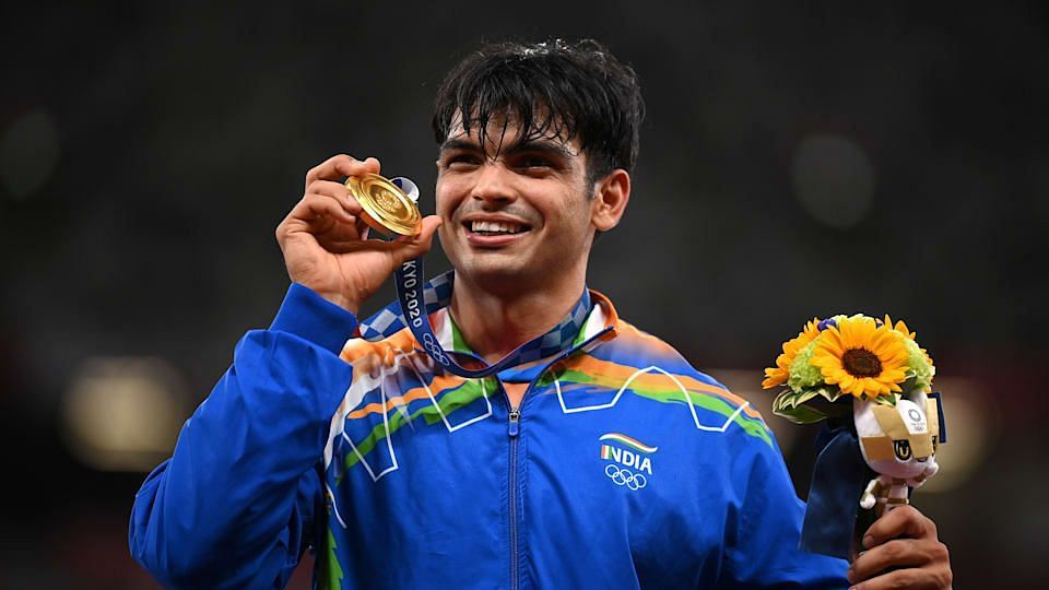 Neeraj Chopra winning gold at Tokyo Olympics (PC: Olympics Twitter)