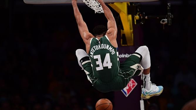 "Travel": Gilbert Arenas trolls Giannis Antetokounmpo's post-up as he continues to mock Bucks star for training under Hakeem-Olajuwon
