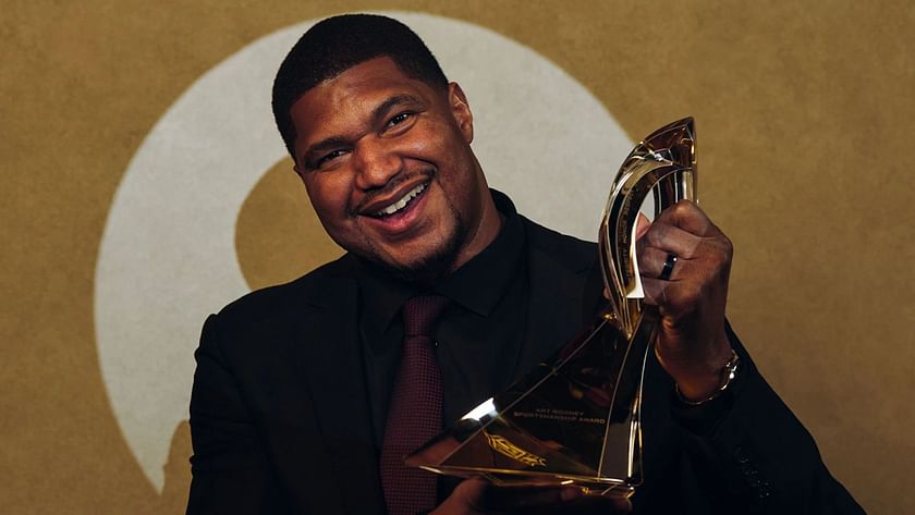 Calais Campbell wins NFL Bart Starr Award