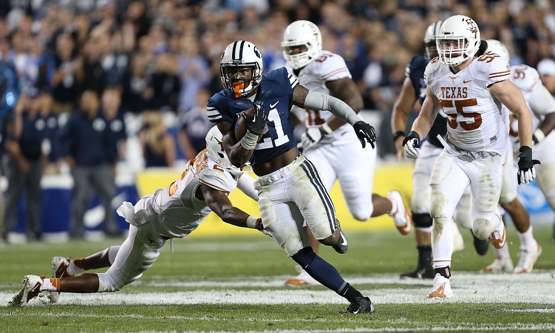 Who are the TexasBYU announcers on ABC? All about College Football