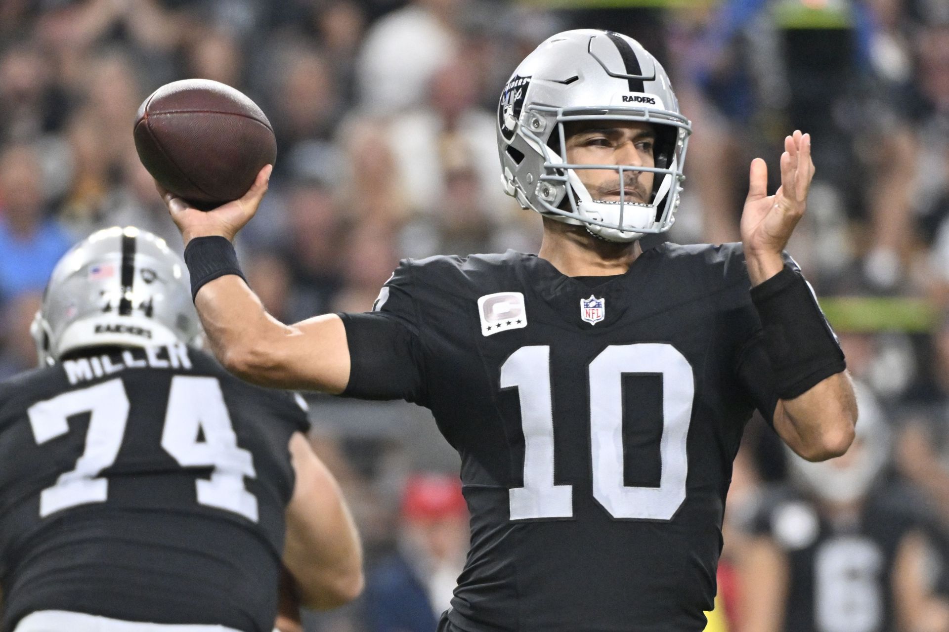 Raiders QB Jimmy Garoppolo (concussion) ruled out vs. Chargers