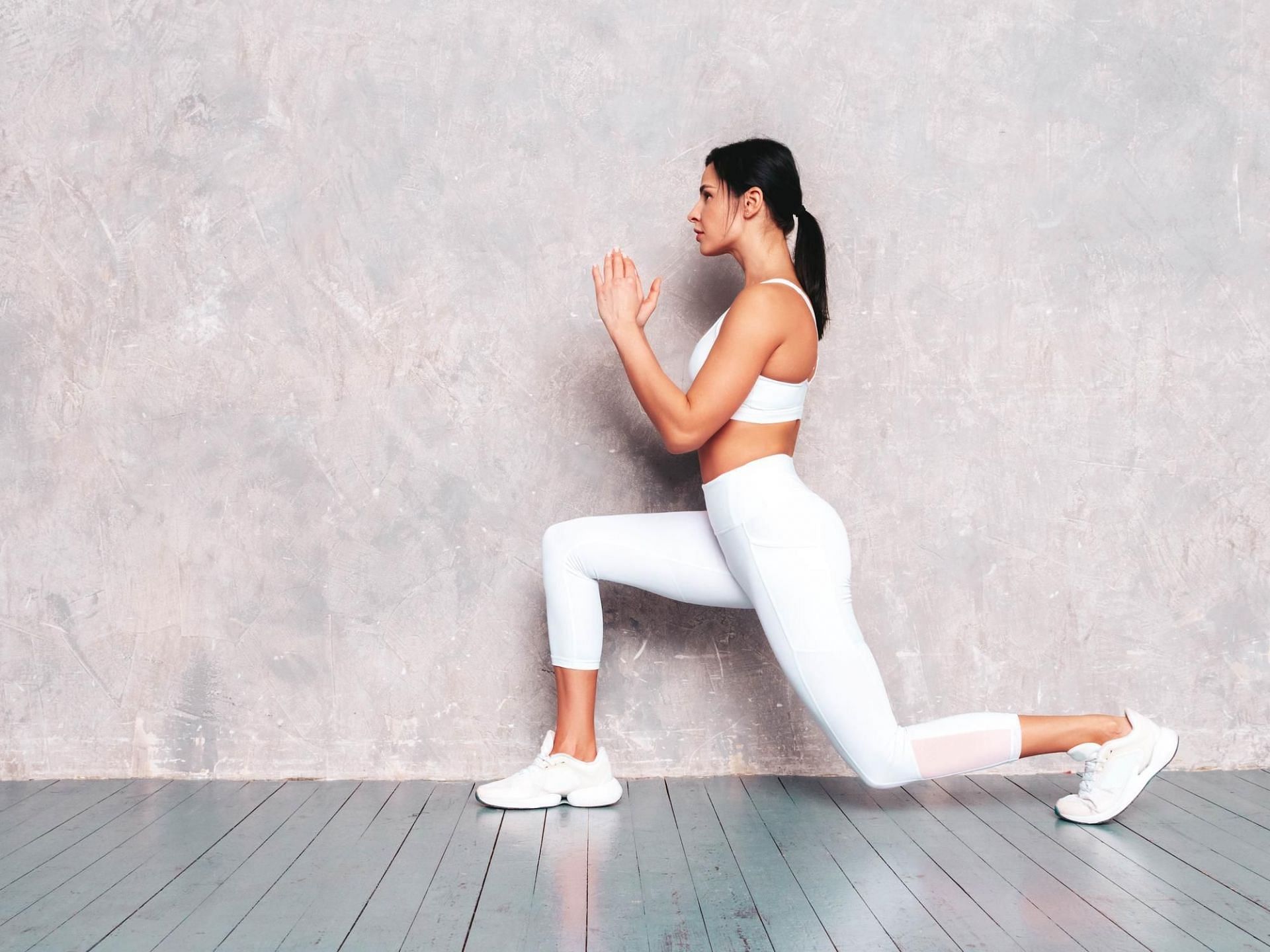 barre workouts at home: 6 Best Barre Workouts to Do at Home