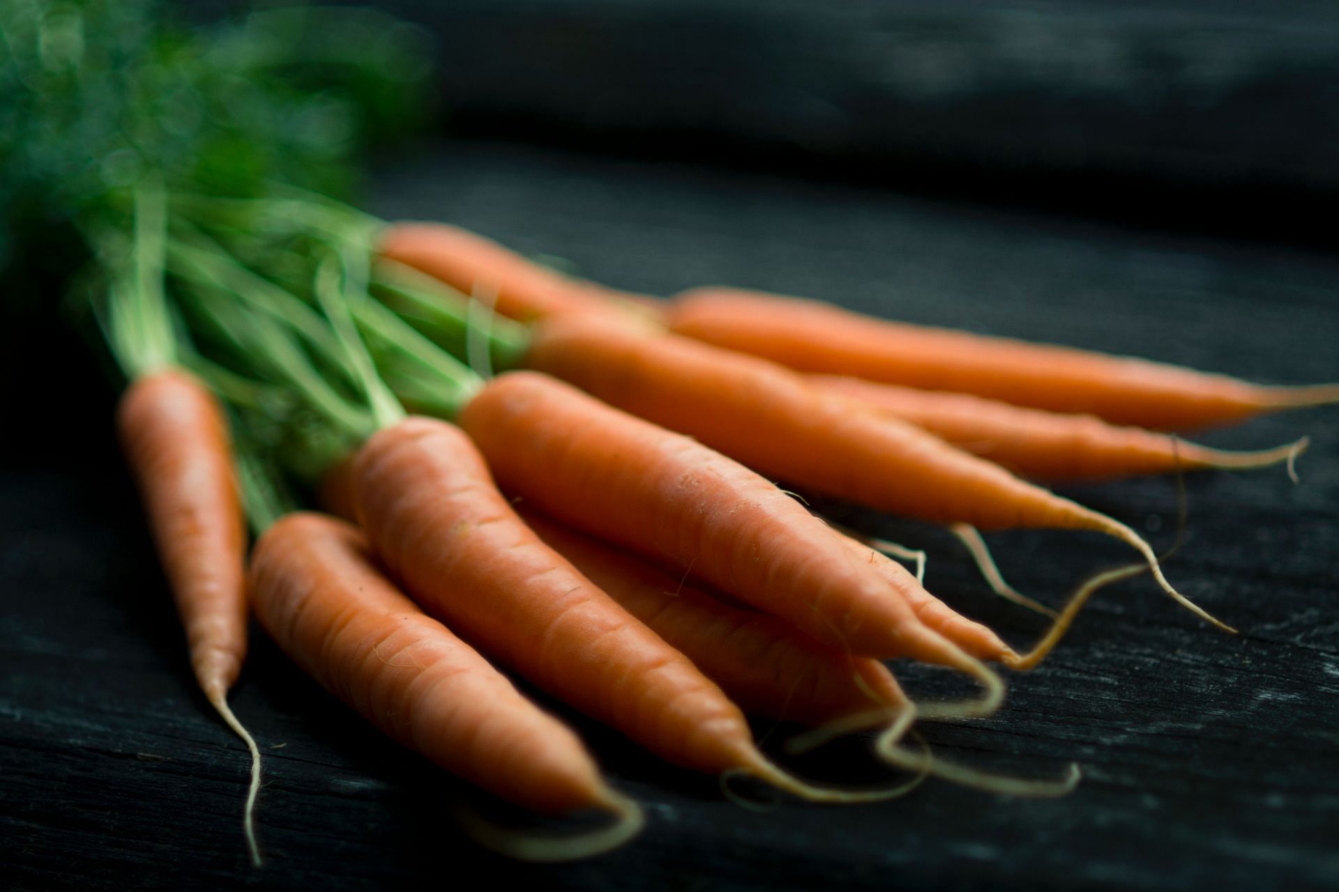 Carrots for eyesight (Image via Unsplash/Jonathan)