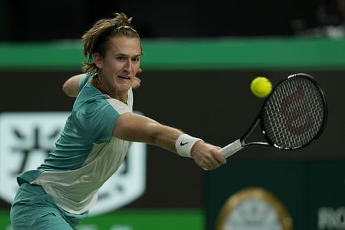 Sebastian Korda in action at the Shanghai Masters. (PC: Getty Images)