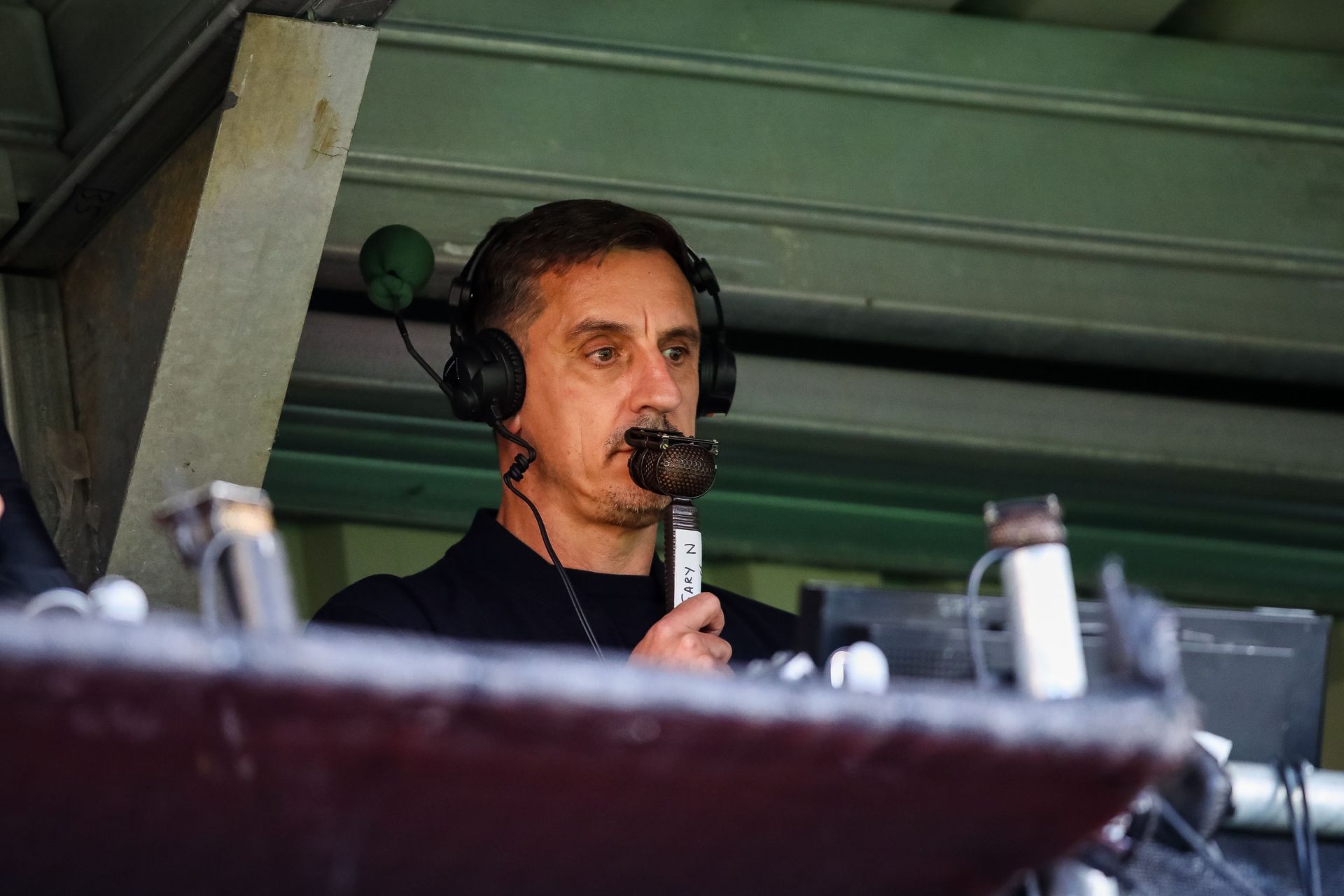 Gary Neville (via Getty Images)