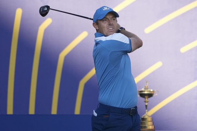 "He stood there and didn't move" - Luke Donald explains why Rory McIlroy was furious at Joe LaCava on Day 2 of the Ryder Cup