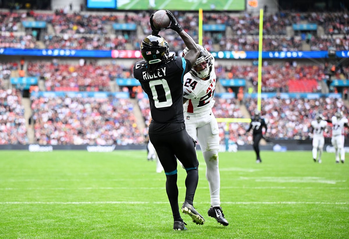 Calvin Ridley Drop Should I drop Calvin Ridley? Exploring Jaguars WR’s fantasy projection ...