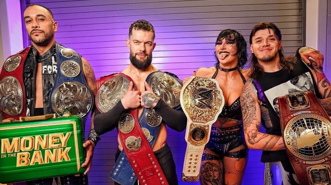 39-year-old WWE SmackDown star to join The Judgment Day? Analyzing potential heel turn
