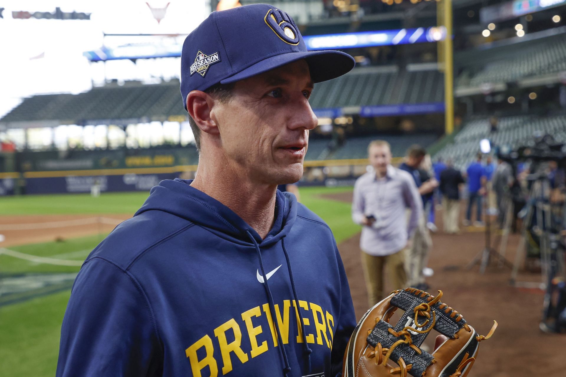 Craig Counsell will speak with the Guardians