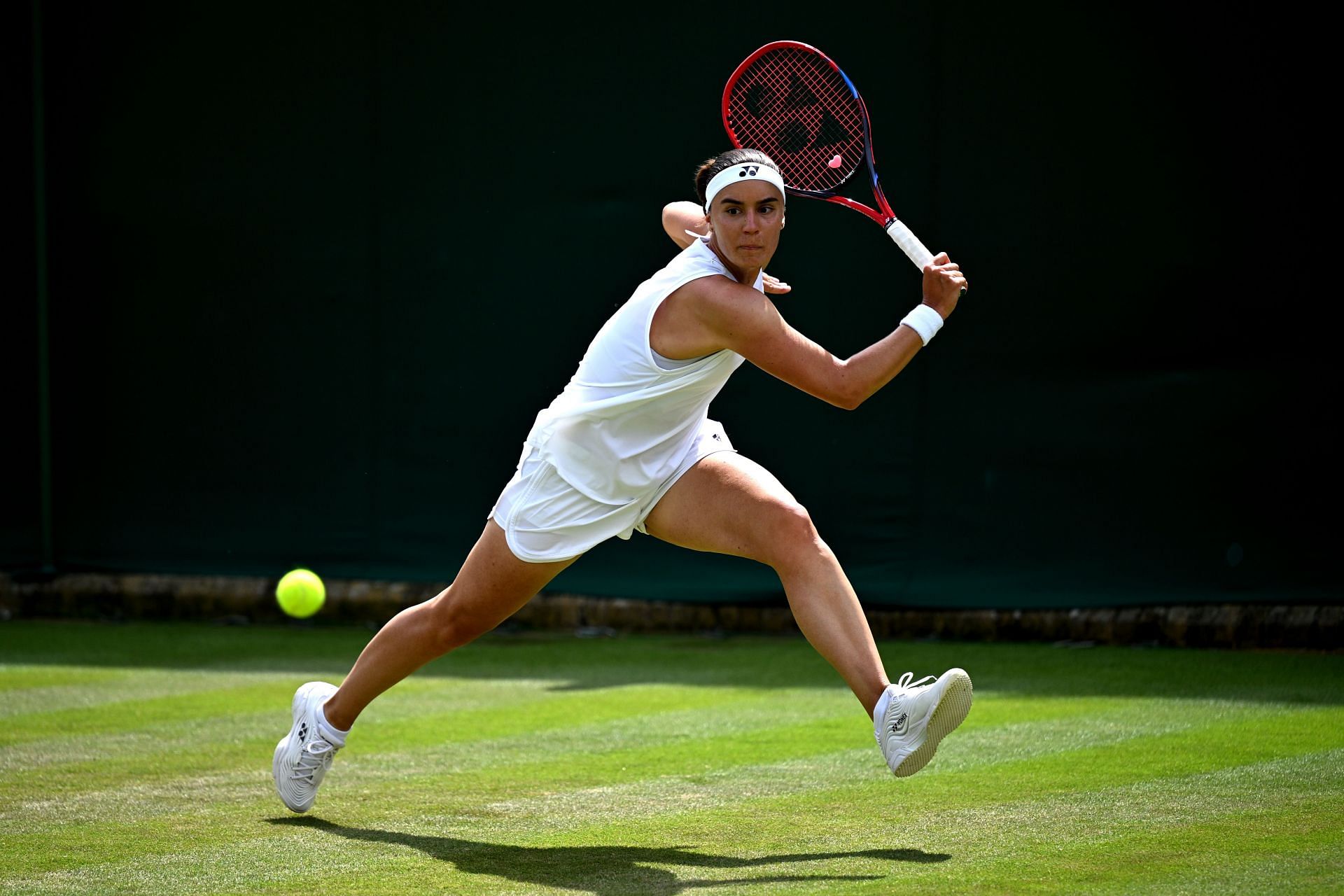Anhelina Kalinina in action at Wimbledon 2023