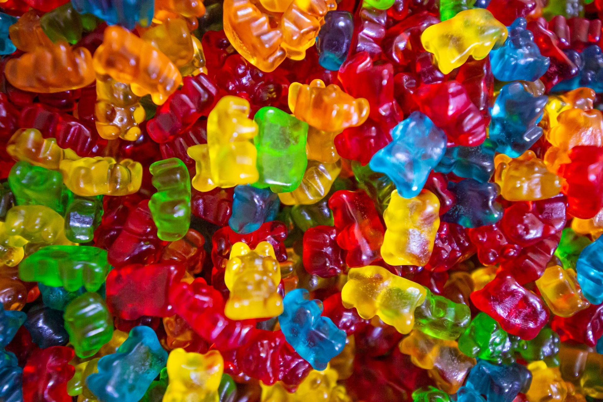 Most candies are primarily made of corn syrup (Image via Unsplash/Amit Lahav)