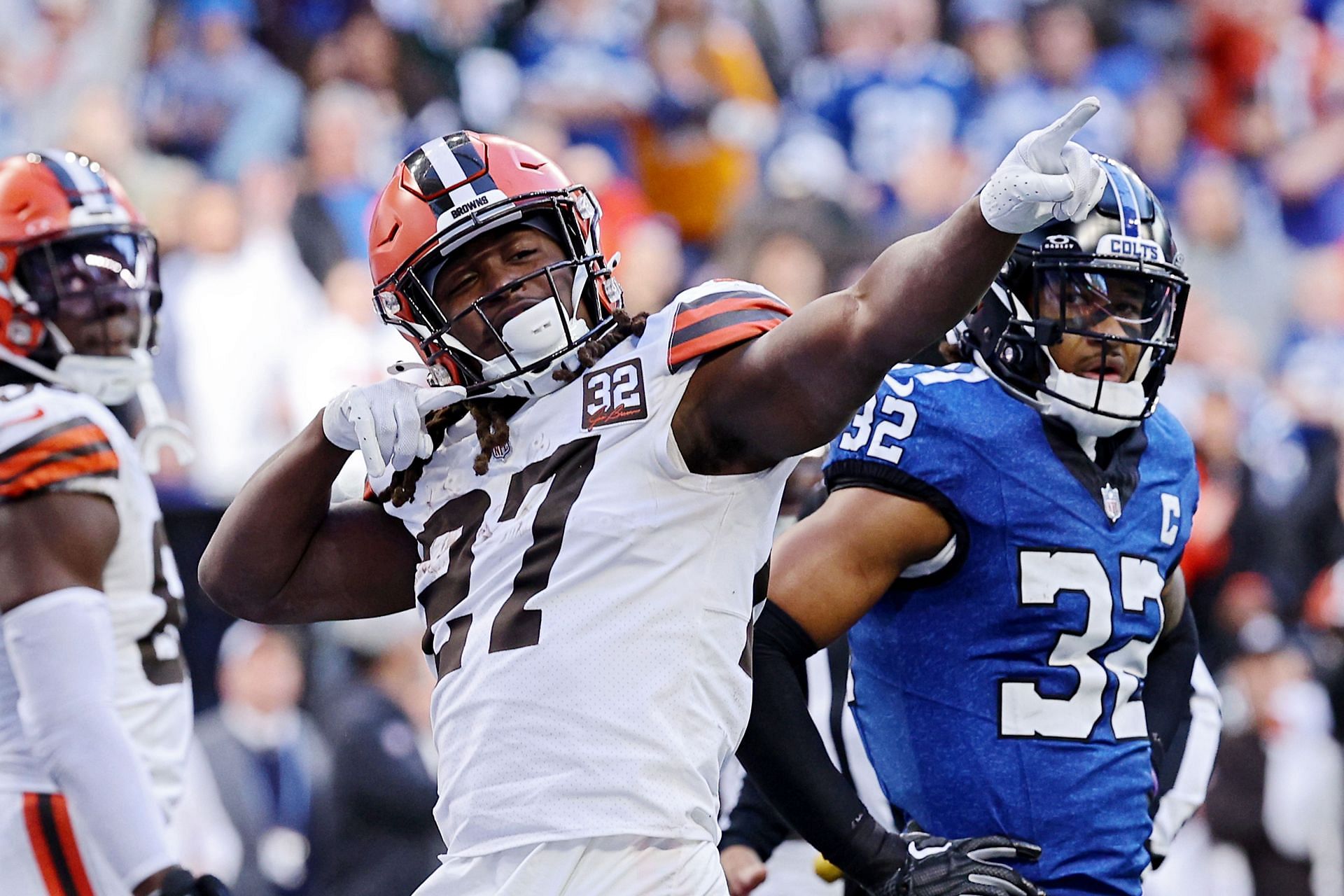 Controversial Calls In Colts-Browns Game Has NFL Fans Bashing Officials ...