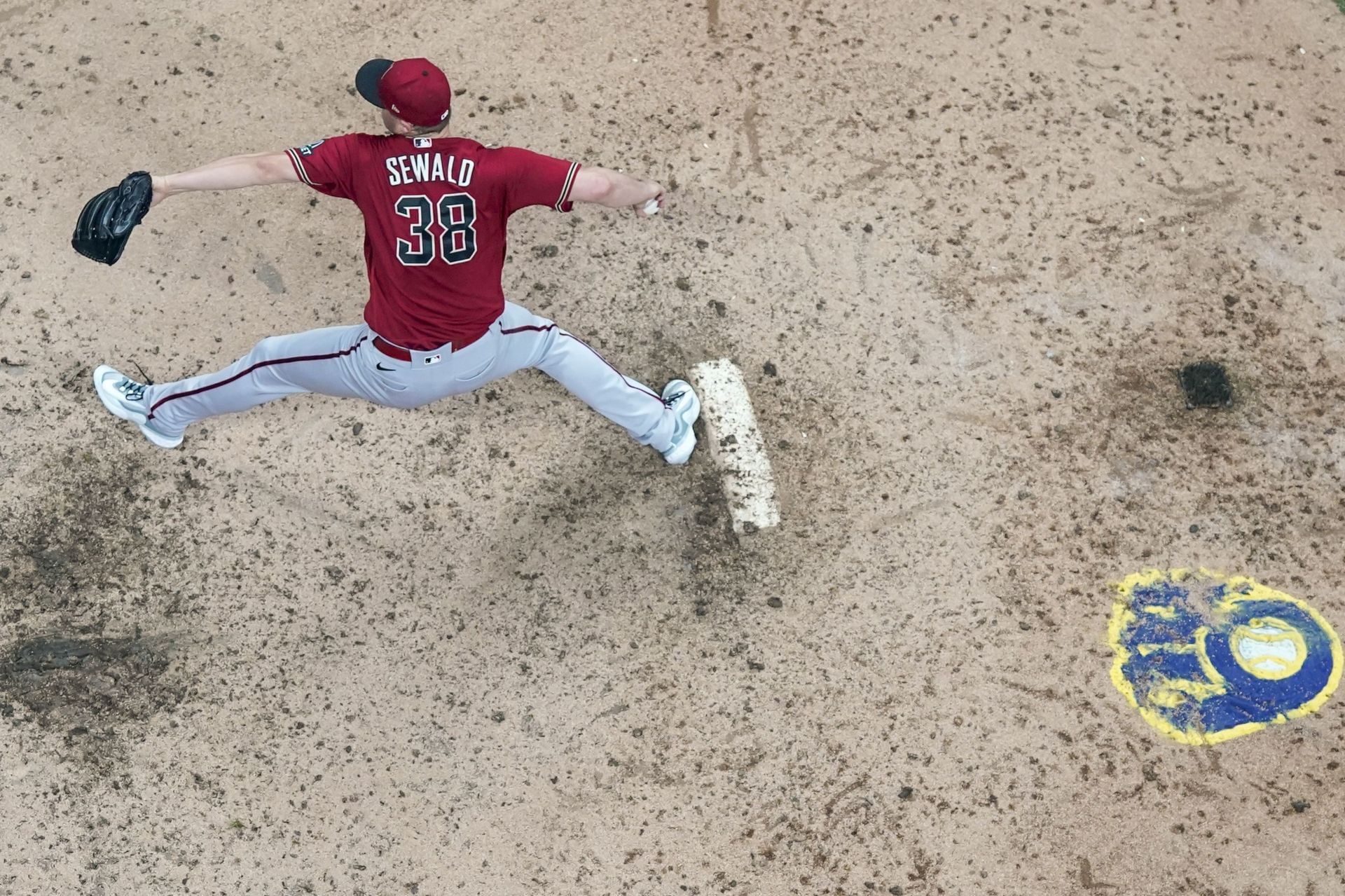 Diamondbacks pitcher Paul Sewald regrets slow start as Phillies' crowd went  wild: We needed to do that to calm down those crazy fans