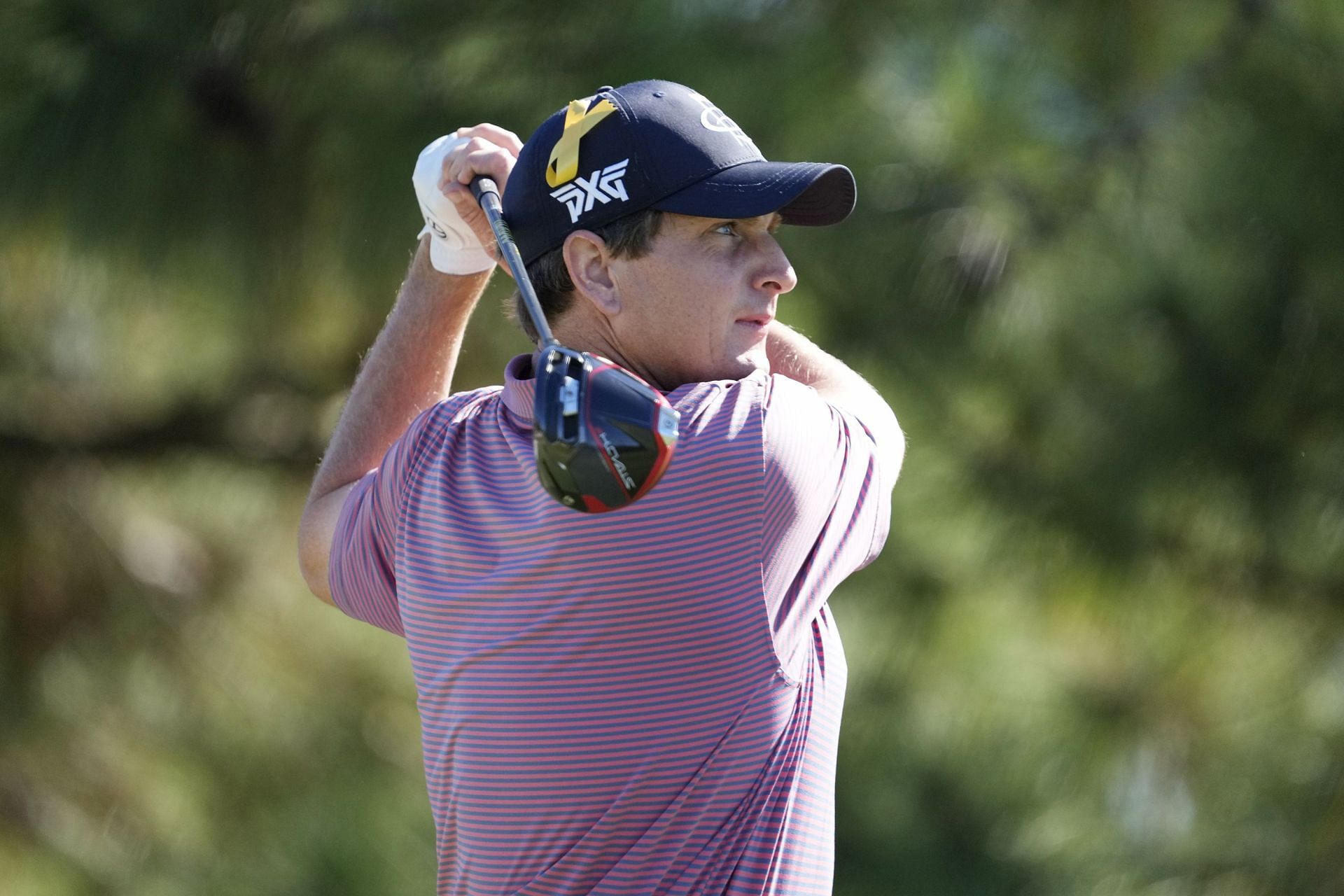 Henrik Norlander, of Sweden, watches his drive from the ninth tee during the final round of the Sanderson Farms Championship (Image via AP Photo)