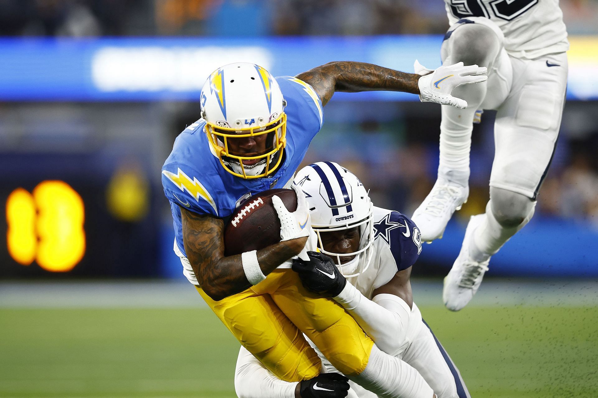 Dallas Cowboys vs Los Angeles Chargers