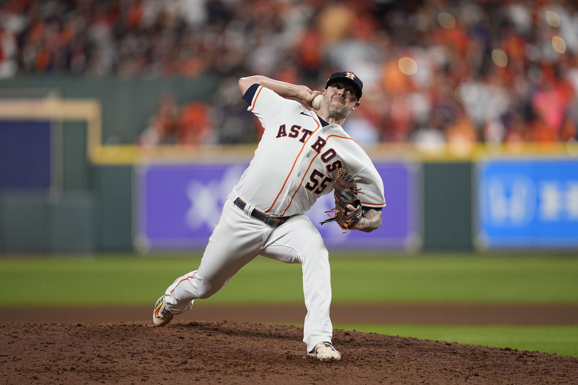 Houston Astros relief pitcher Ryan Pressly throws during Game 1 of an ALDS against the Minnesota Twins