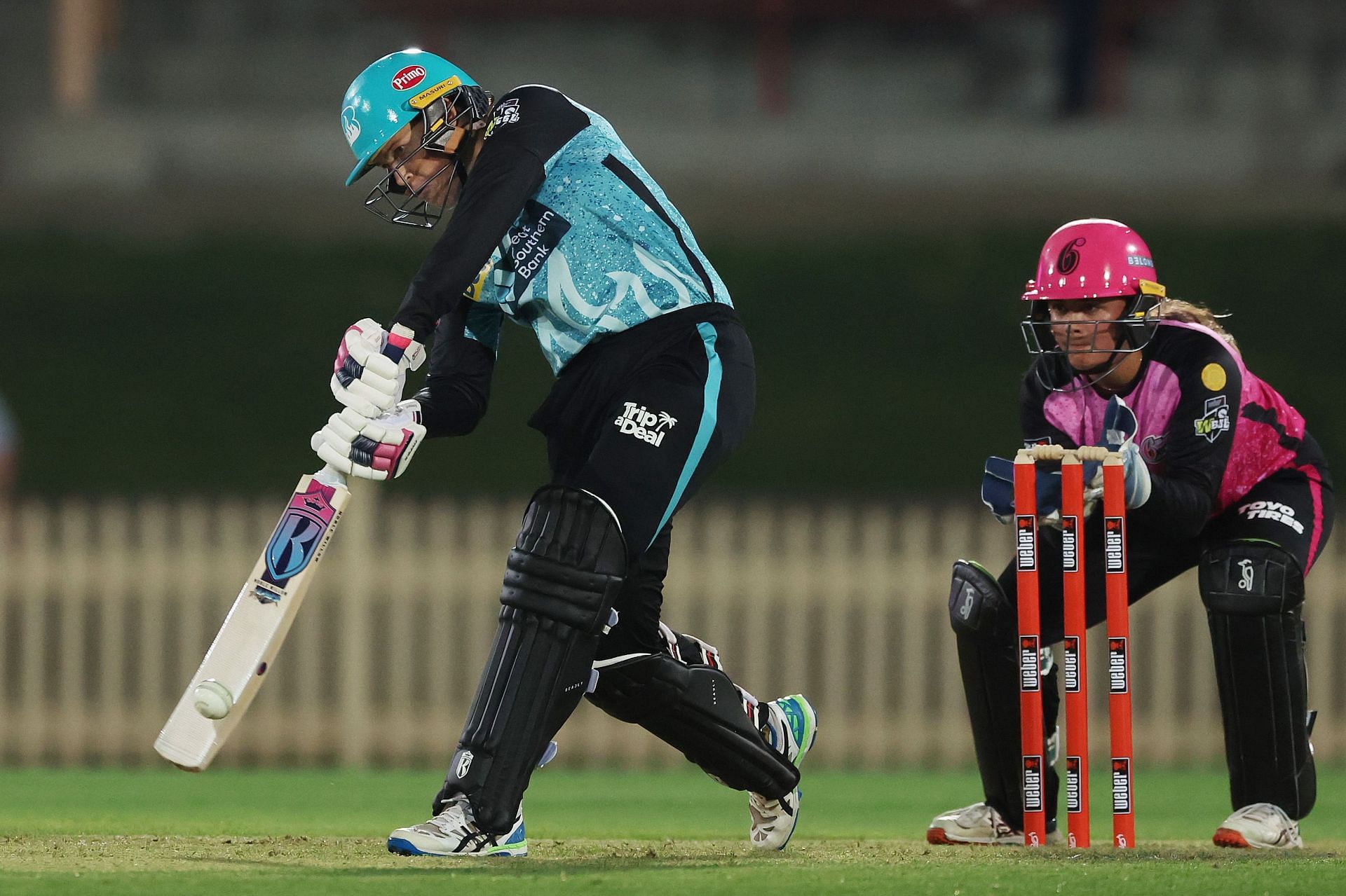 WBBL - Sydney Sixers v Brisbane Heat