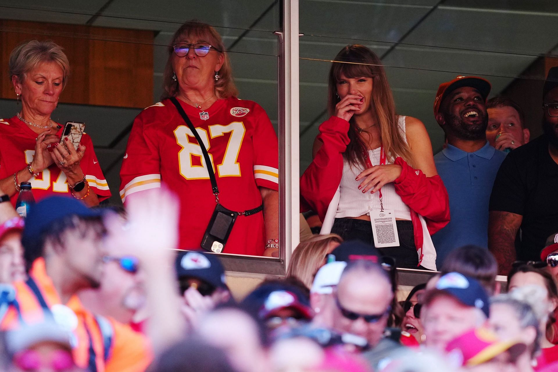 Donna Kelce's parenting rule for NFL sons Jason, Travis: No quitting