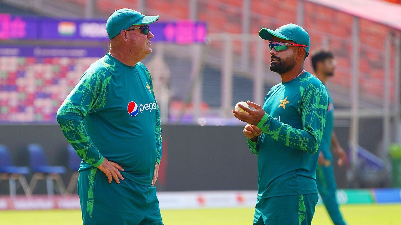 Mickey Arthur and Babar Azam. (Credits: Twitter)