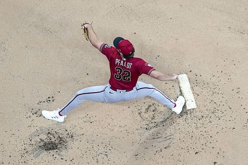 Diamondbacks Brewers Baseball