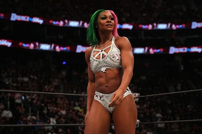 42-year-old star must debut for WWE and form a massive alliance with Jade Cargill, says former writer (Exclusive)