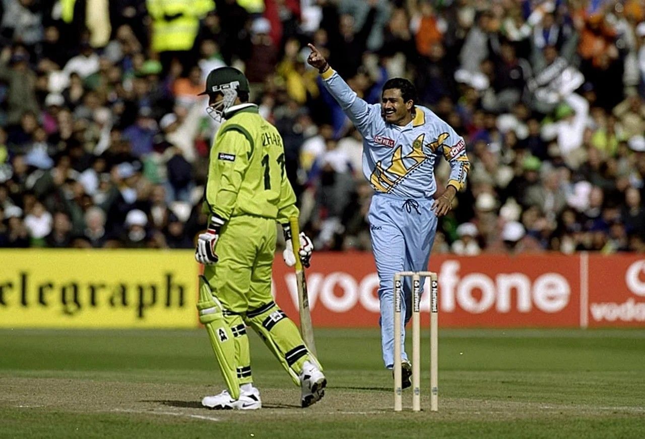 Anil Kumble celebrating Azhar Mahmood&#039;s wicket [Getty Images]