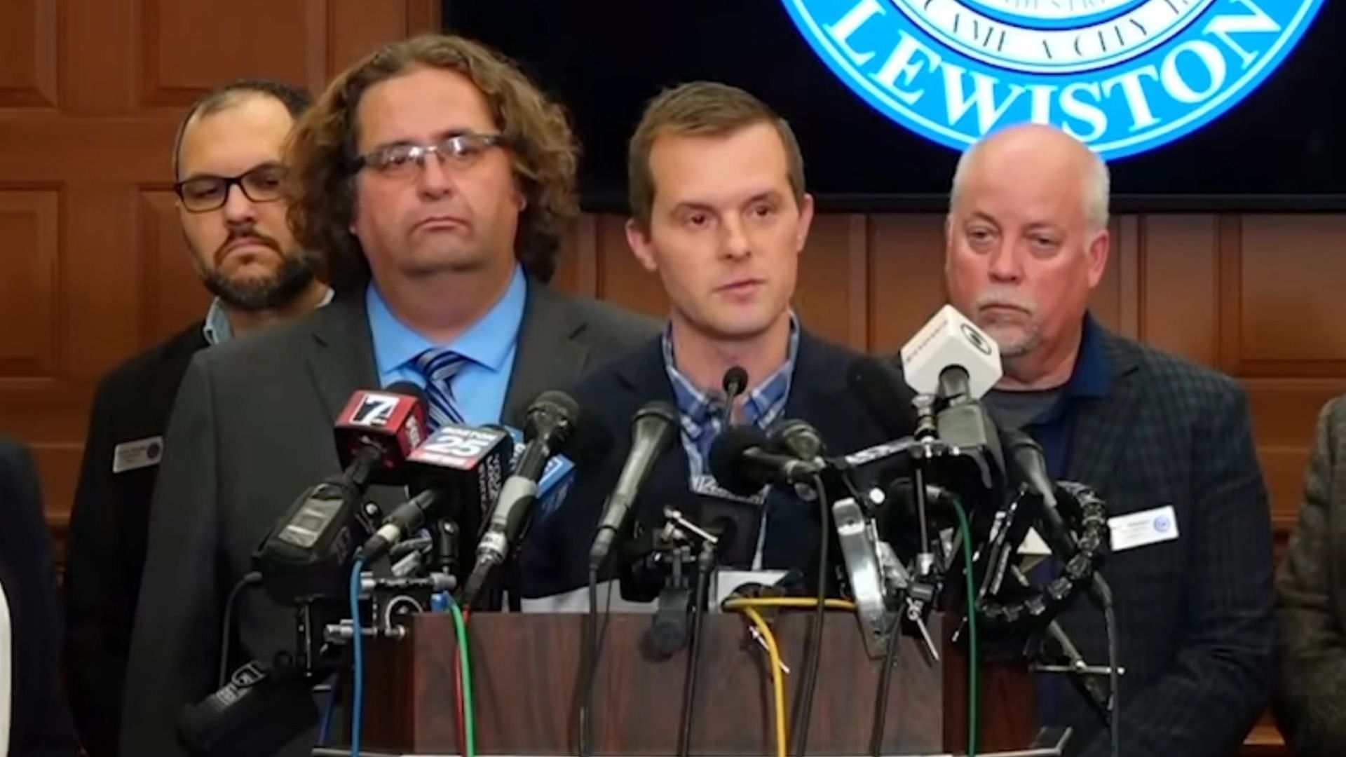 Jared Golden reverses stance on assault weapons (Image via YouTube/Forbes Breaking News)