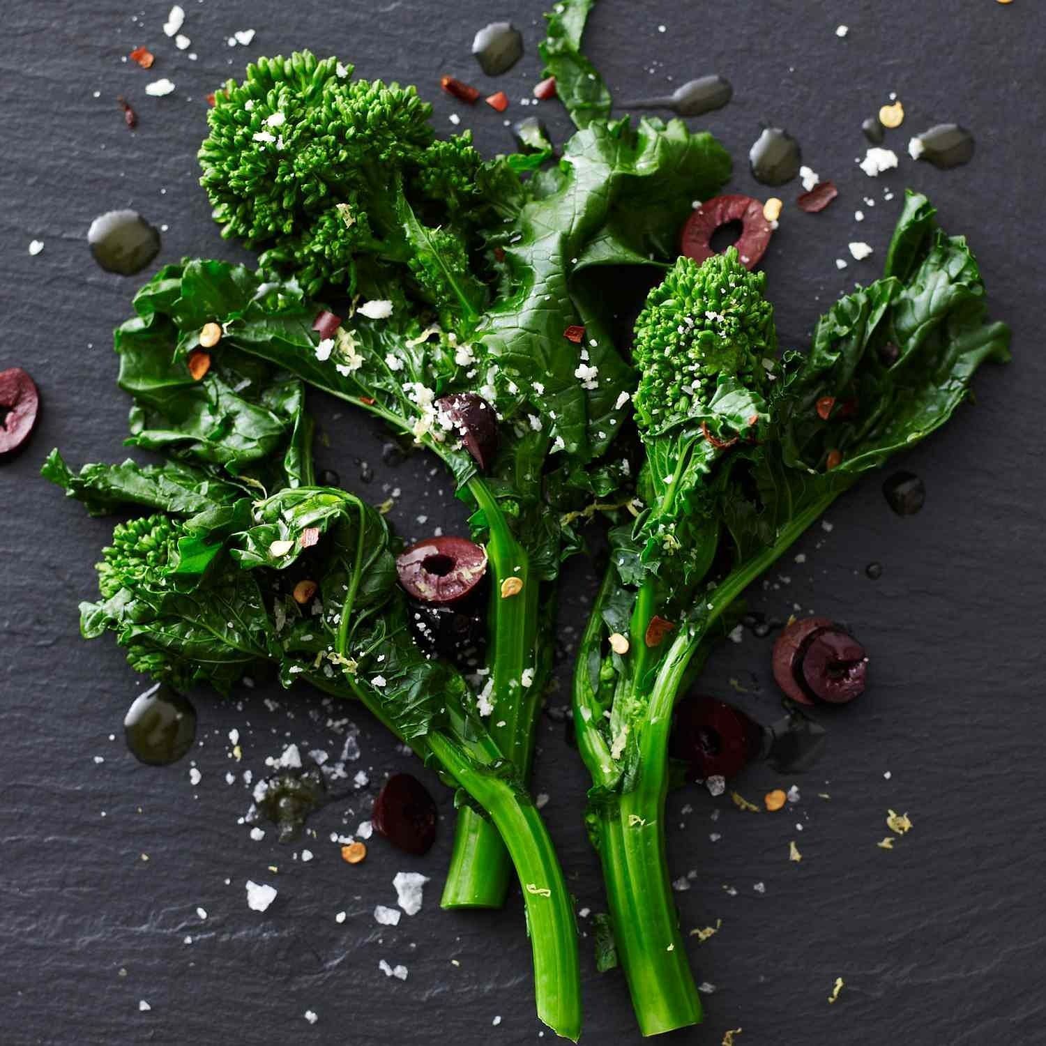 Broccoli rabe (Image via Food and wine)