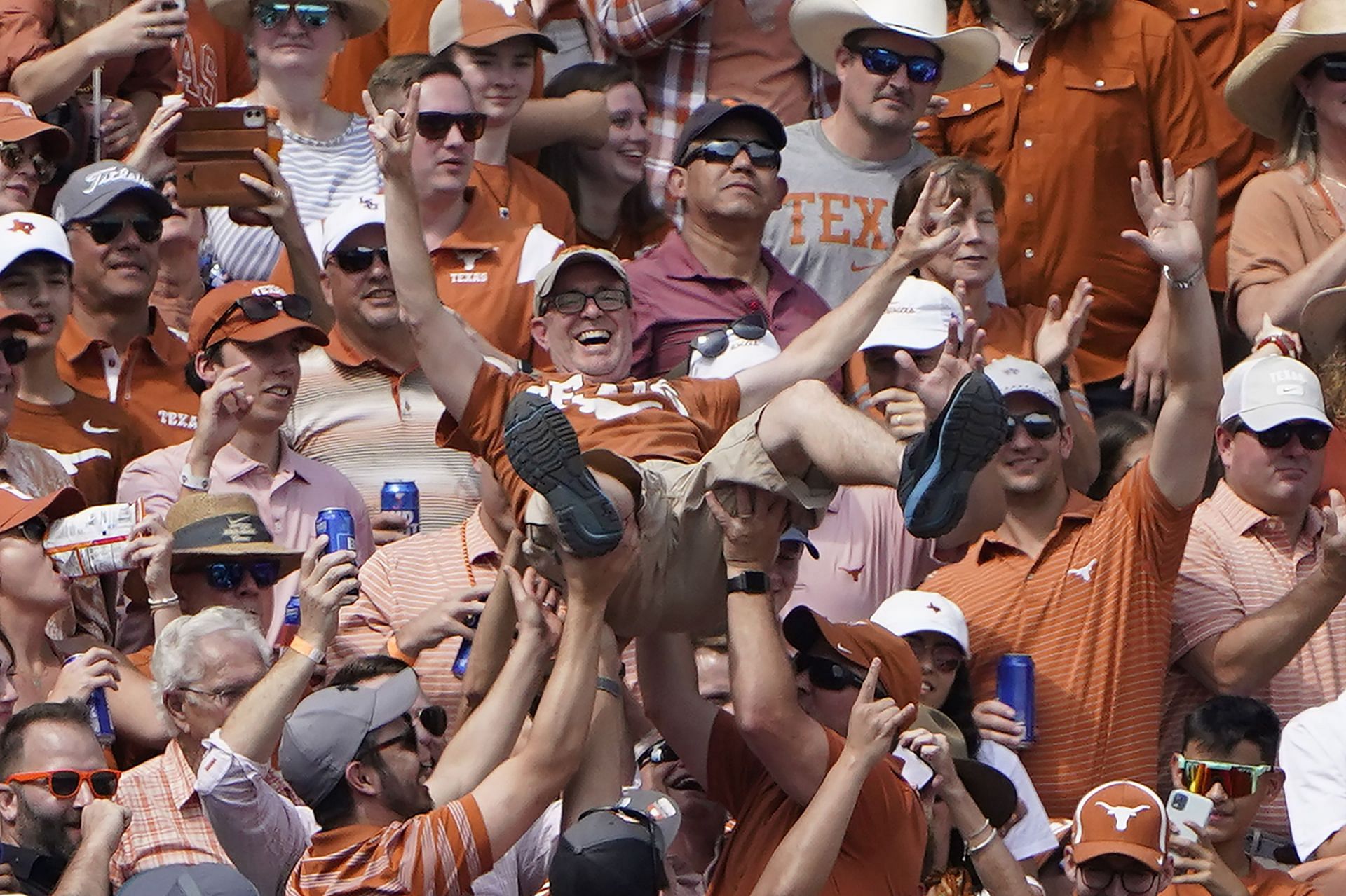 why-is-football-so-popular-in-texas-exploring-longhorns-college