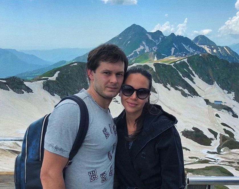 Who is Evgenii Dadonov's wife?