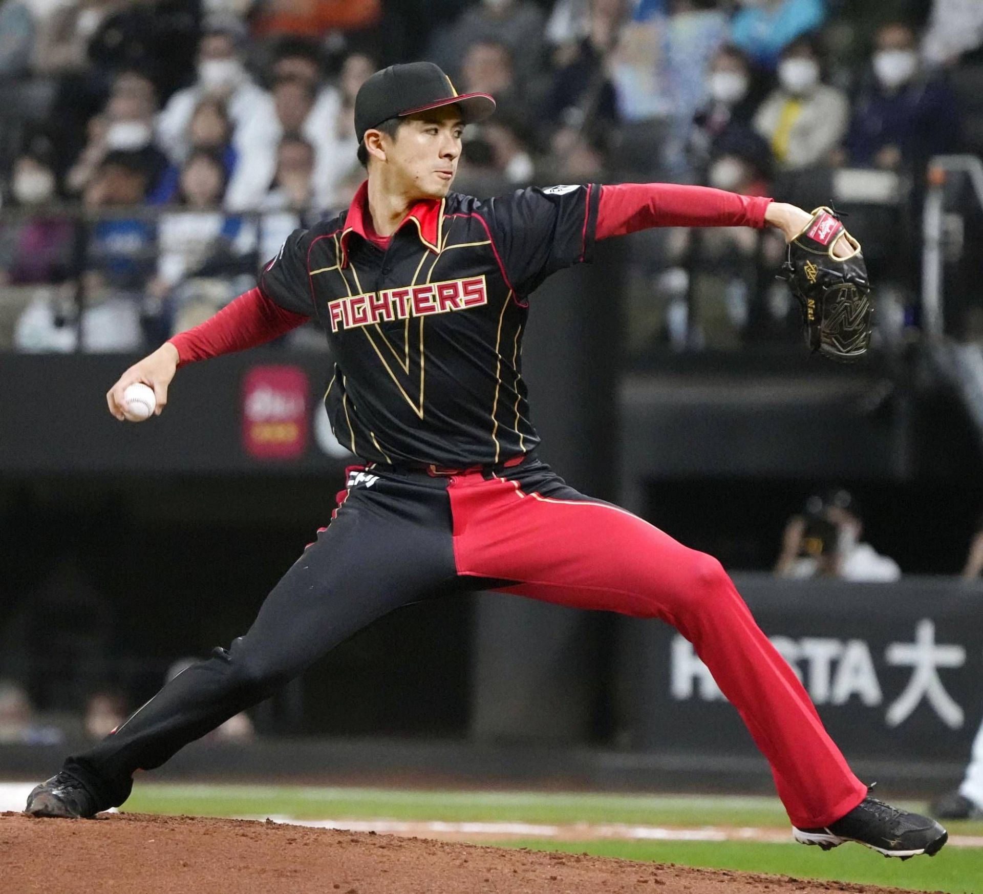 Hokkaido Nippon-Ham Fighters pitcher Naoyuki Uwasawa