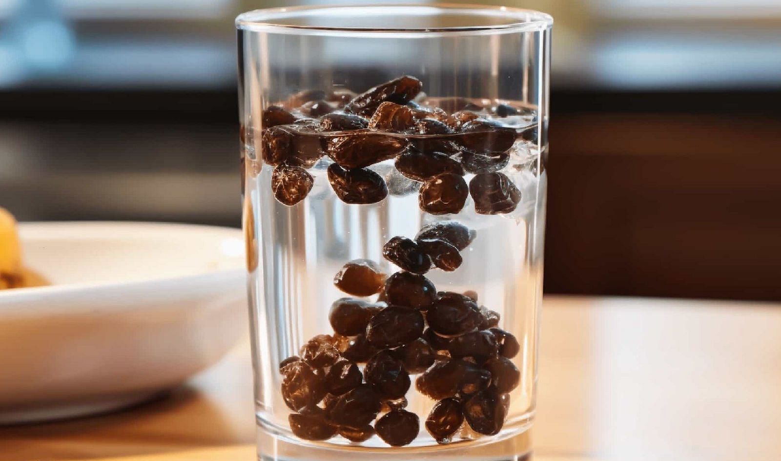 Raisin Water (Image via Unsplash/Markus)