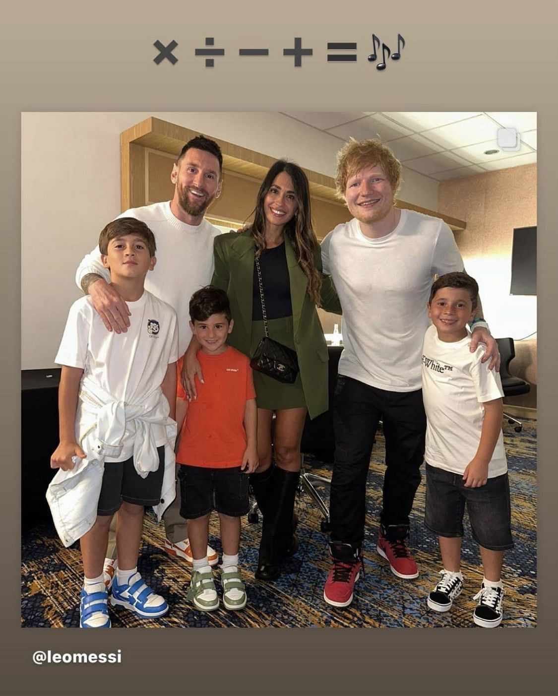 The Messi family meet Ed Sheeran (Pic: Antonela Roccuzzo&#039;s Instagram).