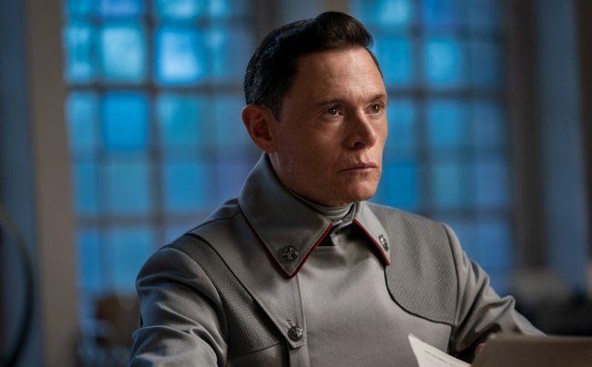 Burn Gorman as Commander Hoff