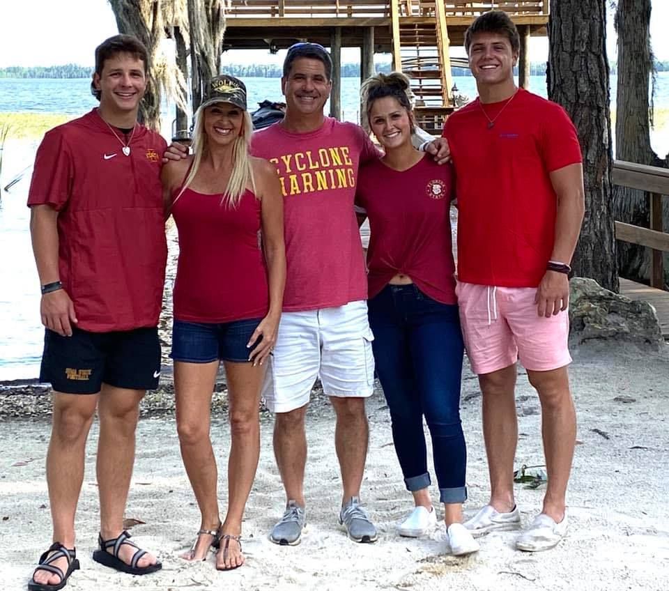 Brock Purdy with his parents and siblings