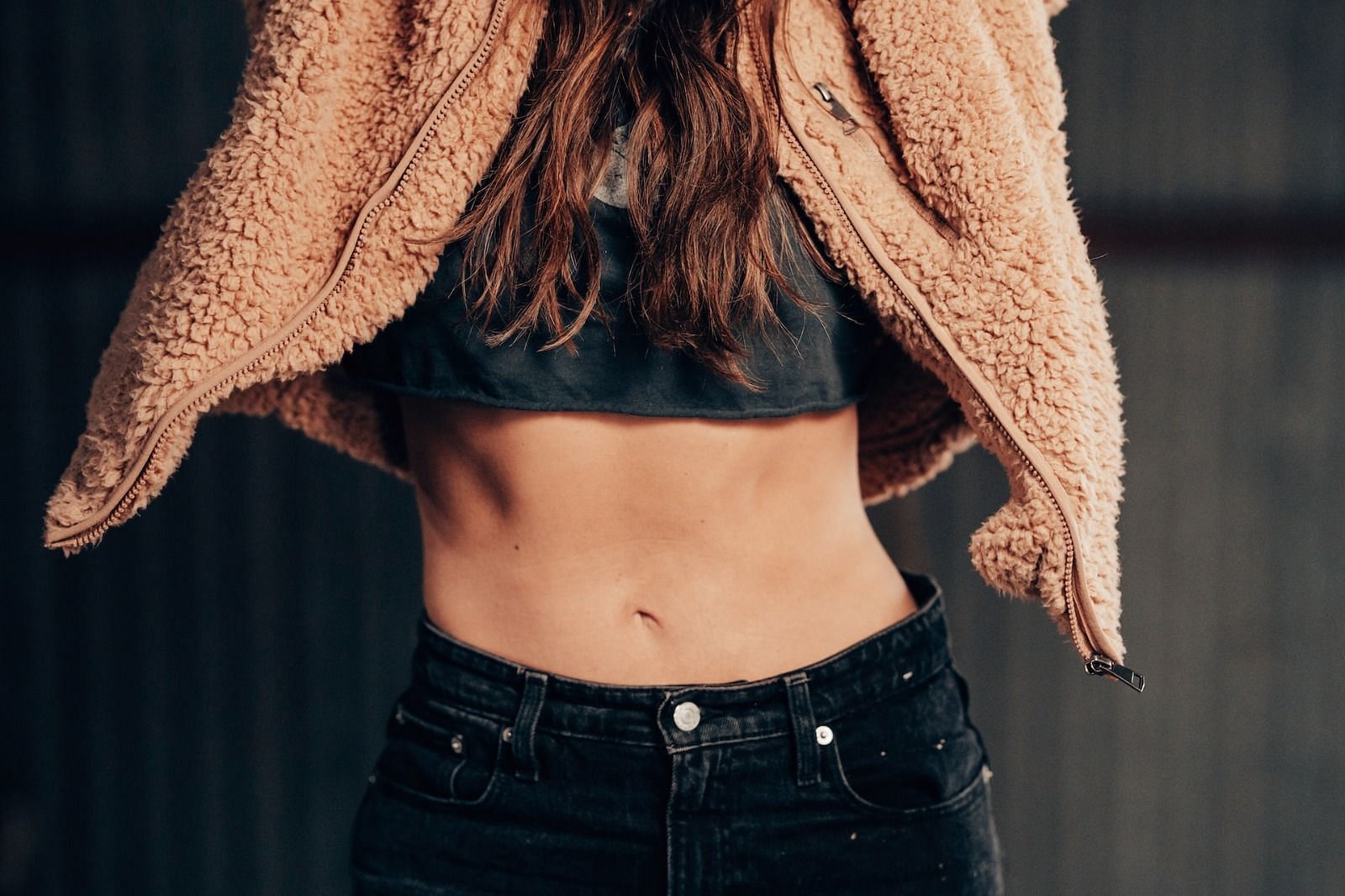 Flat-belly diet (Image via Unsplash/Jason Yoder)