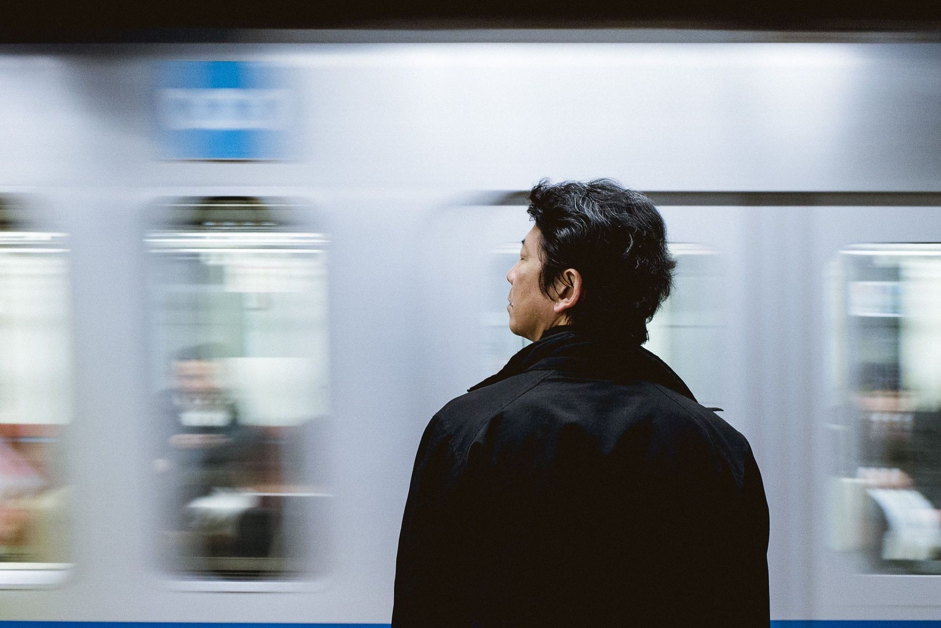 Famous Japanese technique to beat the laziness (Image via Unsplash/Amos Bar Zeev)