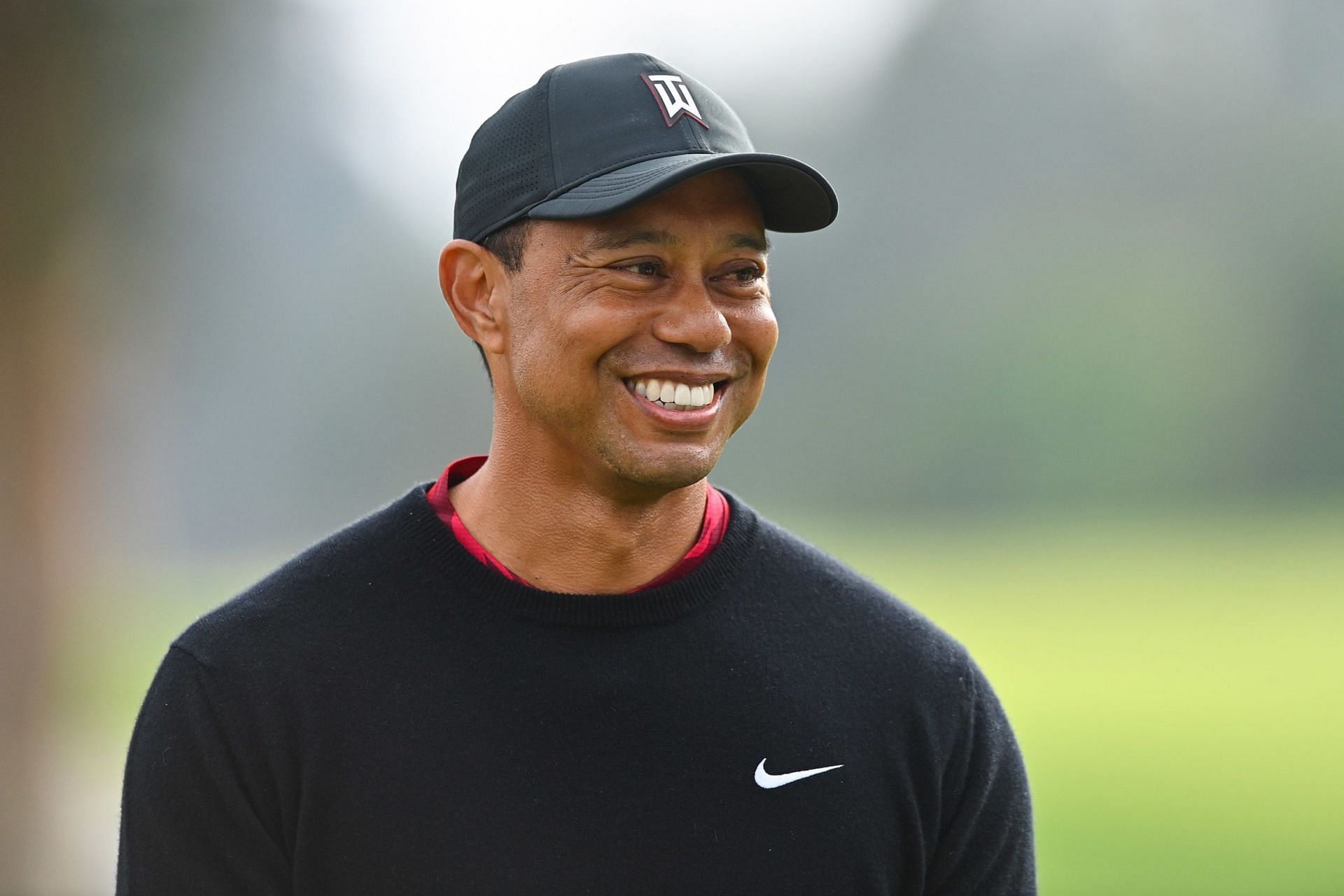 Tiger Woods sighting? Photo indicates Tiger is back on the golf